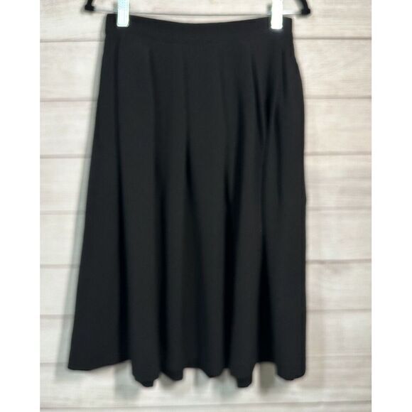 H&M Women's‎ Zip Back Casual Solid Knee-Length Skirt Black Size 8 with Pockets - Picture 1 of 7